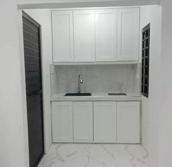 ペンション Manel Guest House