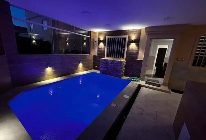 ペンション Piscina Temperada   10 Personas