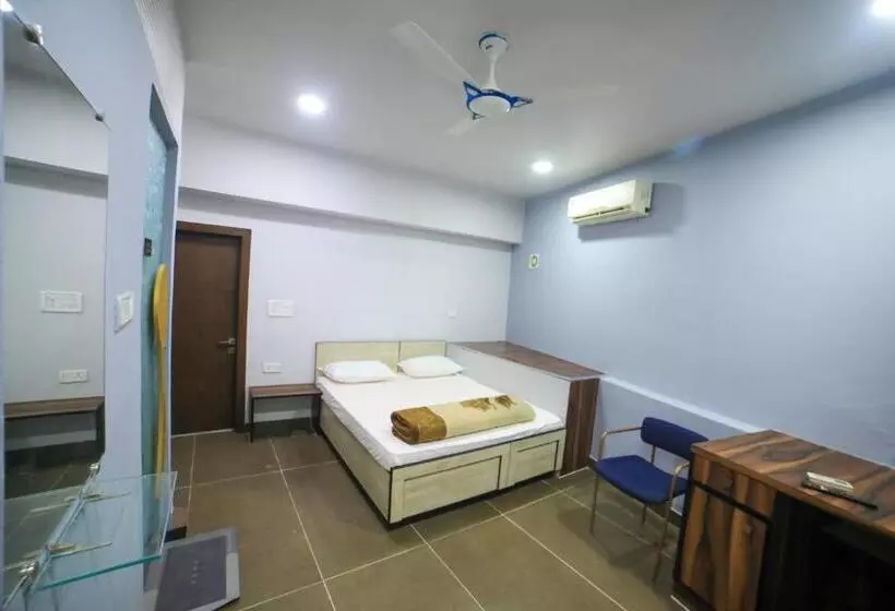 ペンション Ramashray Premium Studio Apartments