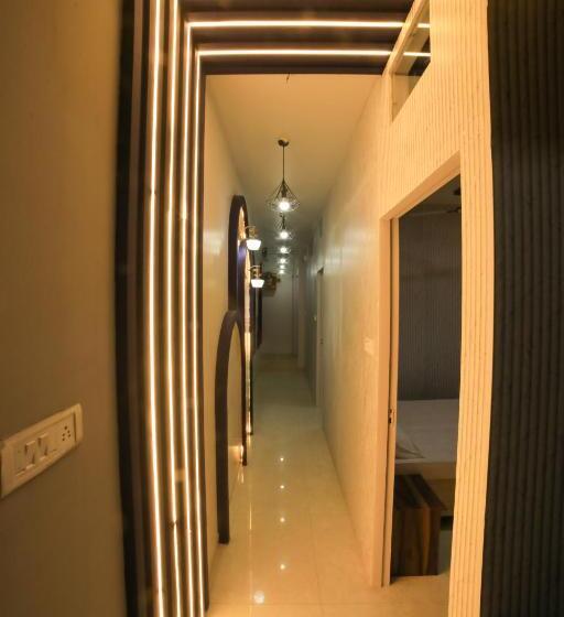 ペンション Ramashray Premium Studio Apartments