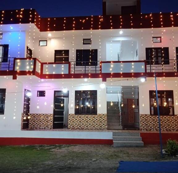 Pensão Shri Govind Guest House