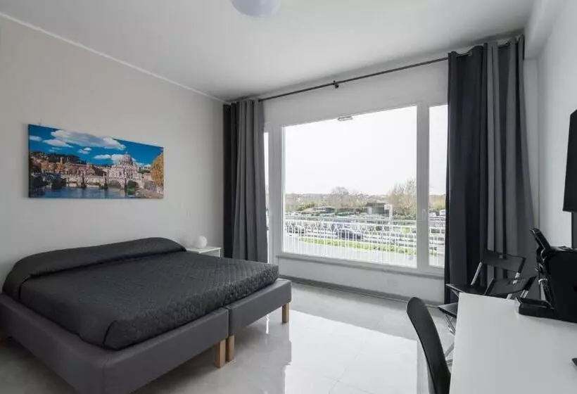 پانسیون Travelershome Ciampino Airport Guesthouse 600m To Airport