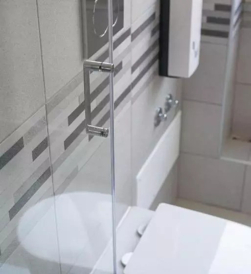 پانسیون Travelershome Ciampino Airport Guesthouse 600m To Airport