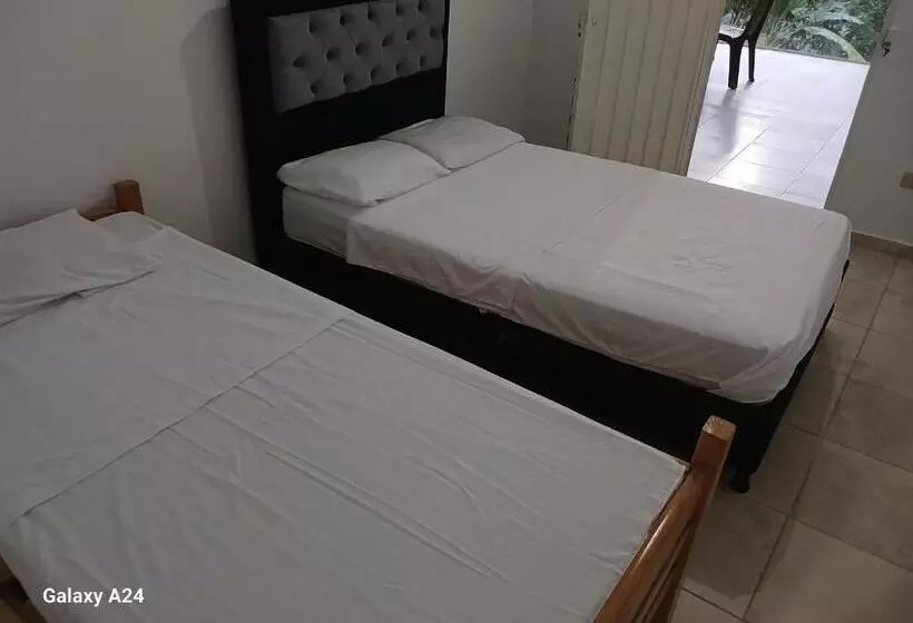 ベッドアンドブレックファースト Refugio En La Montaña