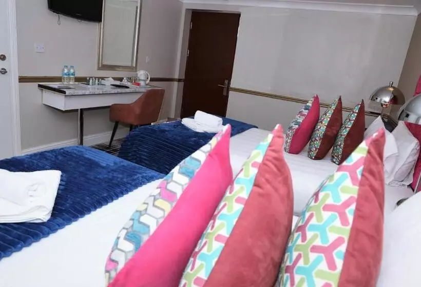 Hotelli 4 Sisters Inn