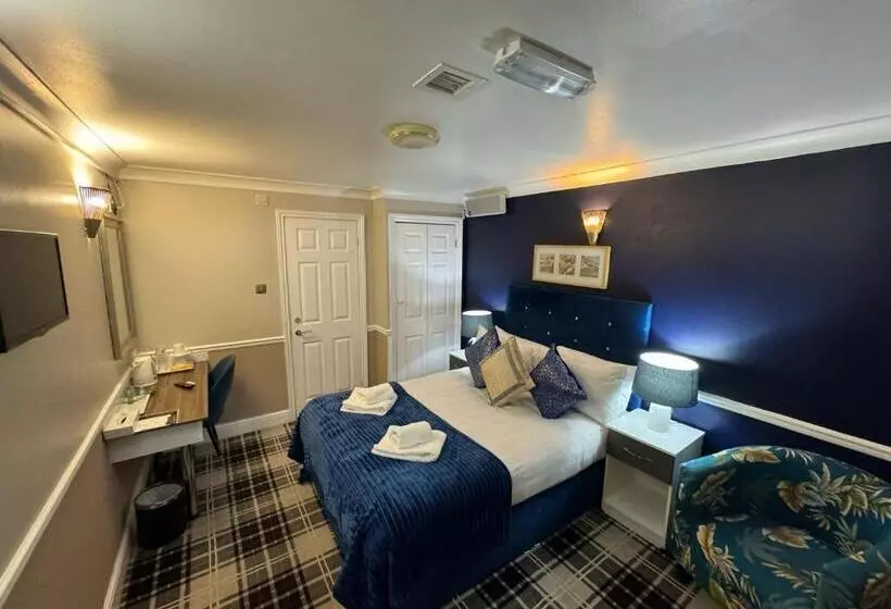 Hotelli 4 Sisters Inn