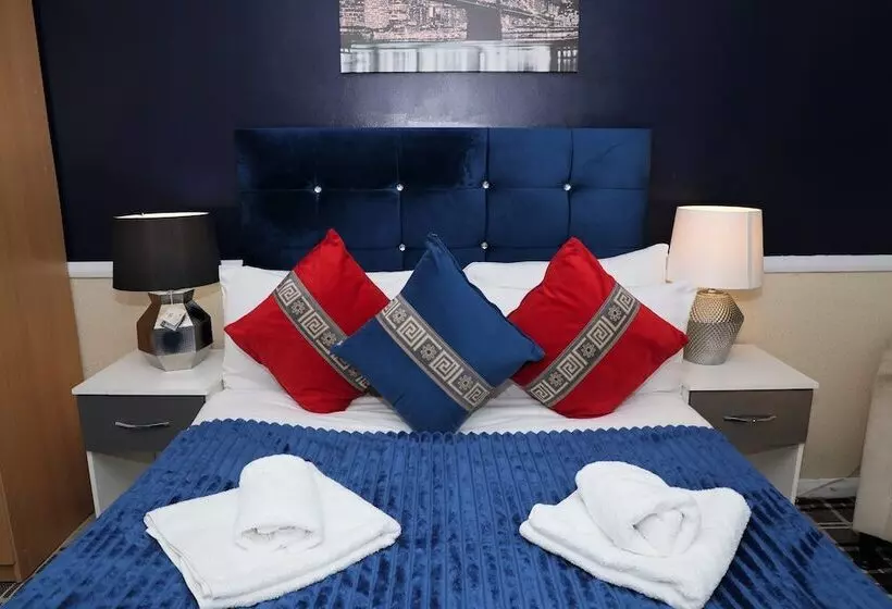 Hotelli 4 Sisters Inn