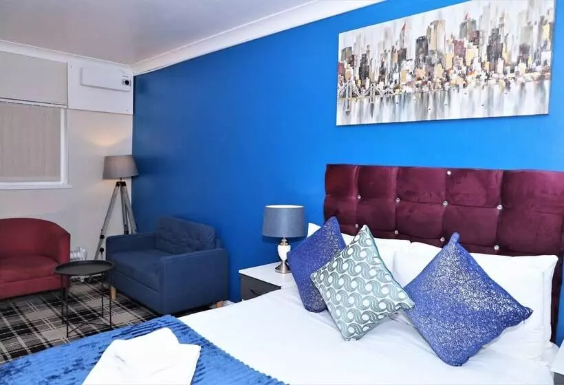 Hotelli 4 Sisters Inn