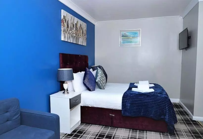 Hotelli 4 Sisters Inn