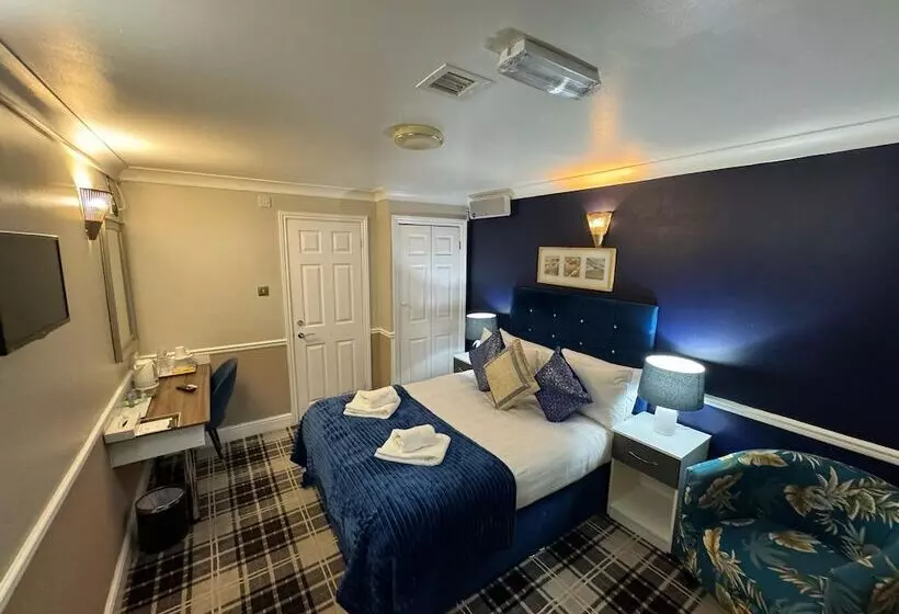 Hotelli 4 Sisters Inn