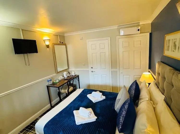 Hotelli 4 Sisters Inn