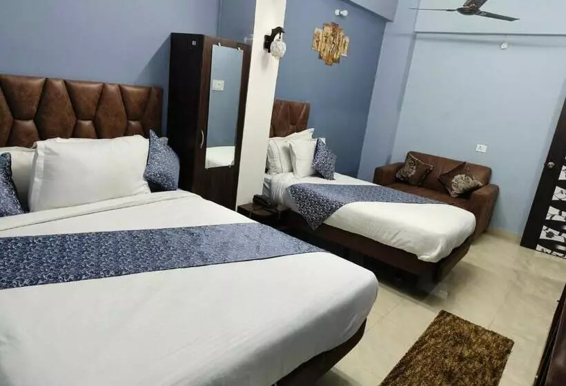 Fabhotel Dream Palace
