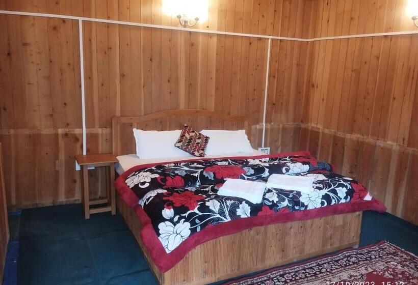 Pension Tirthan View Homestay