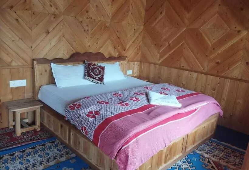 Majatalo Tirthan View Homestay