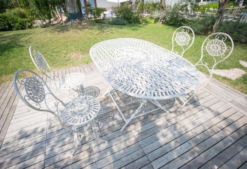 مبيت وإفطار Camere Girasole