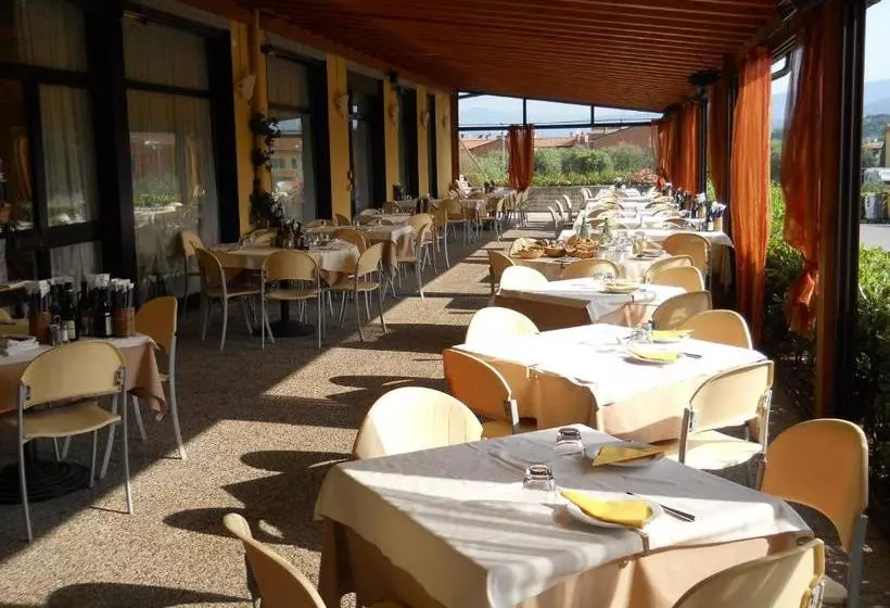 تختخواب و صبحانه Camere Girasole