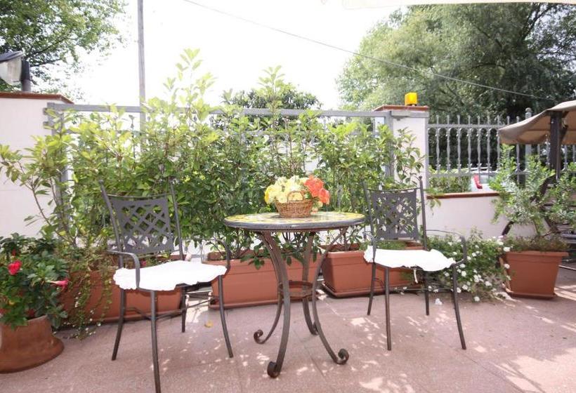 مبيت وإفطار La Villetta Del Golfo