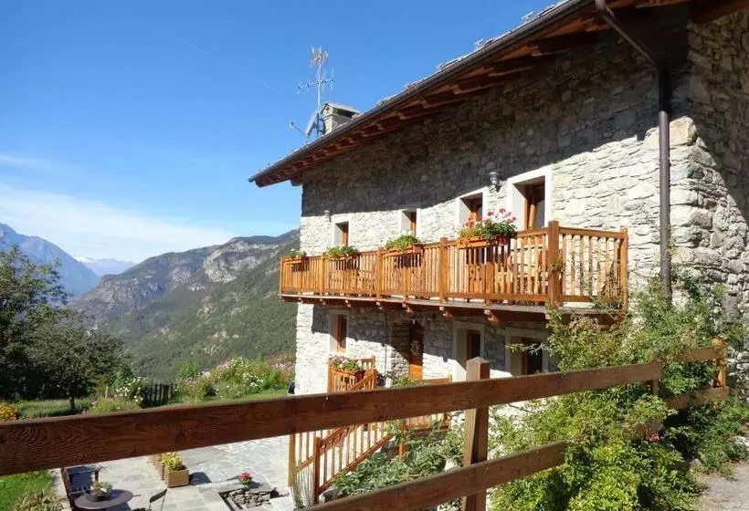 تختخواب و صبحانه Maison Perriere   Chambres D Hôtes & Jacuzzi