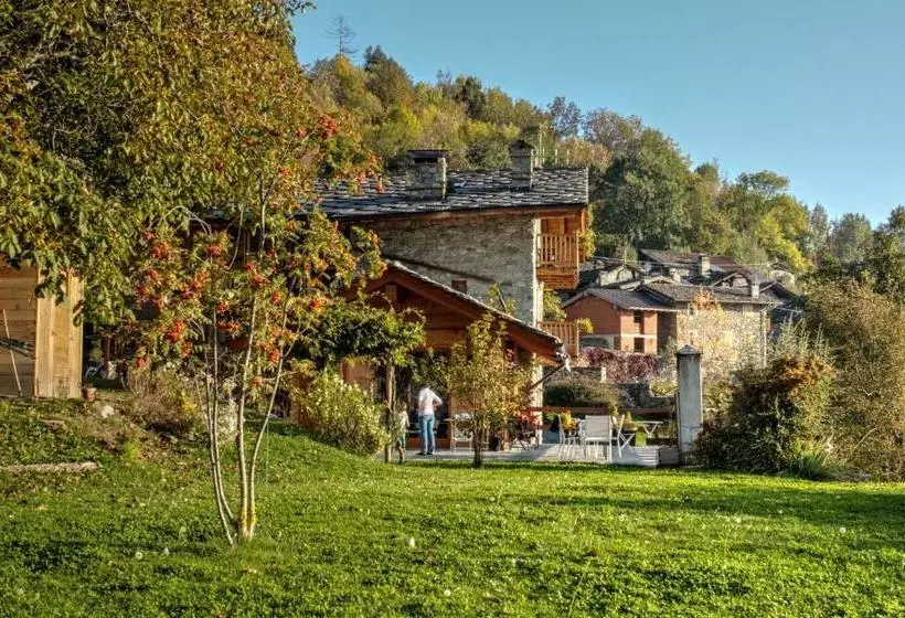 تختخواب و صبحانه Maison Perriere   Chambres D Hôtes & Jacuzzi