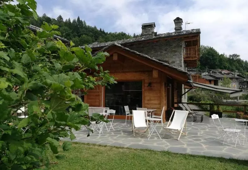 تختخواب و صبحانه Maison Perriere   Chambres D Hôtes & Jacuzzi