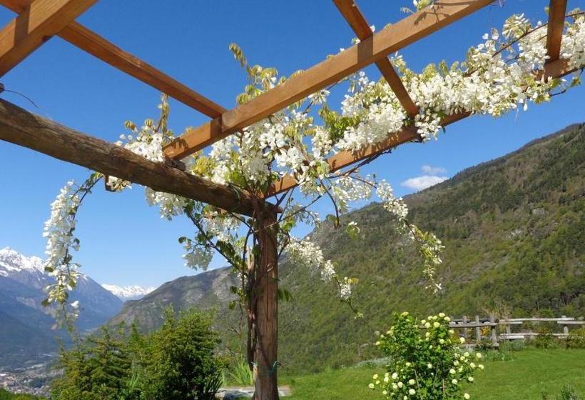 Aamiaismajoitus (B&B) Maison Perriere   Chambres D Hôtes & Jacuzzi