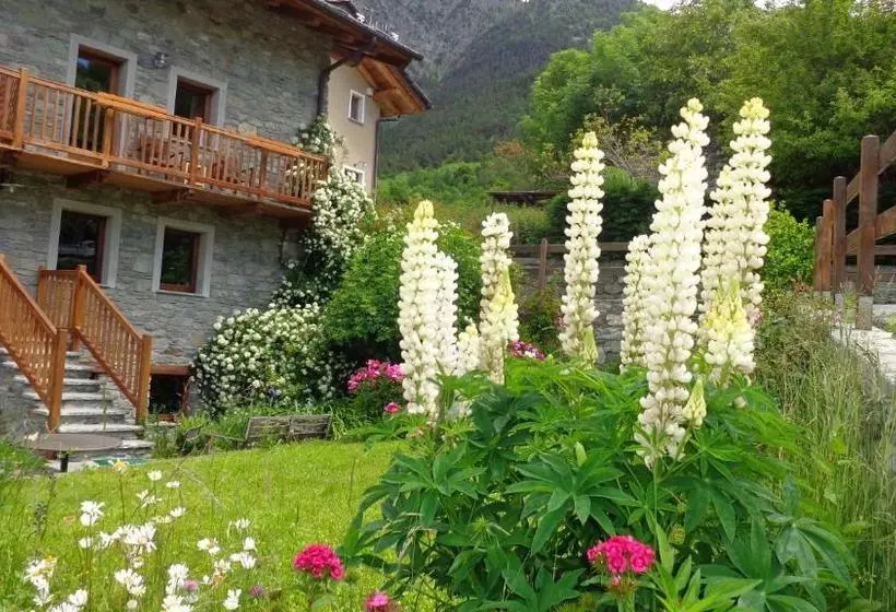 تختخواب و صبحانه Maison Perriere   Chambres D Hôtes & Jacuzzi