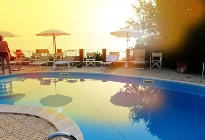 تختخواب و صبحانه Villa Catalano