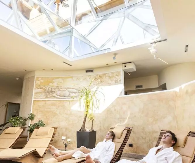 Berghotel Miramonti