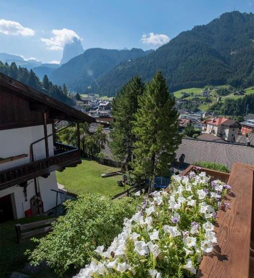 Garni Alba Bed & Breakfast