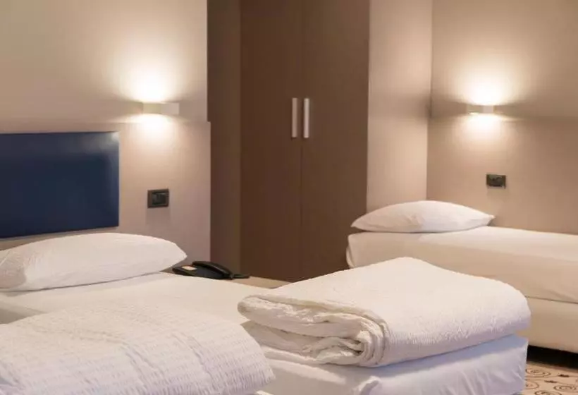 Hotelli Albergo Montenegro