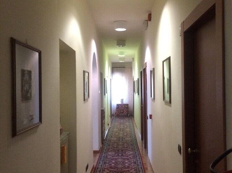 בית מלון כפרי Albergo Ristorante Castello