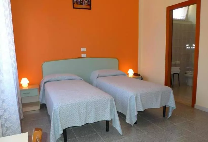 ホテル Albergo Simonati