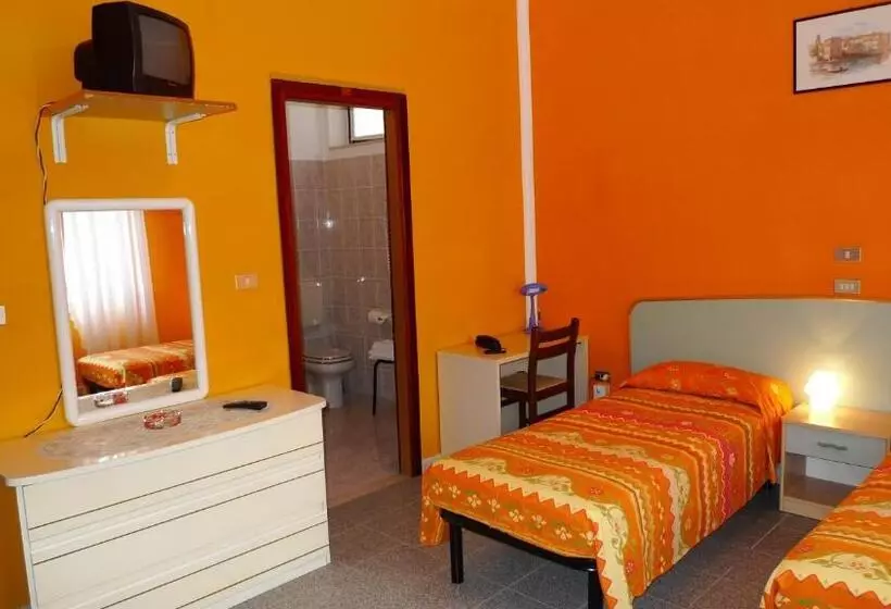 ホテル Albergo Simonati