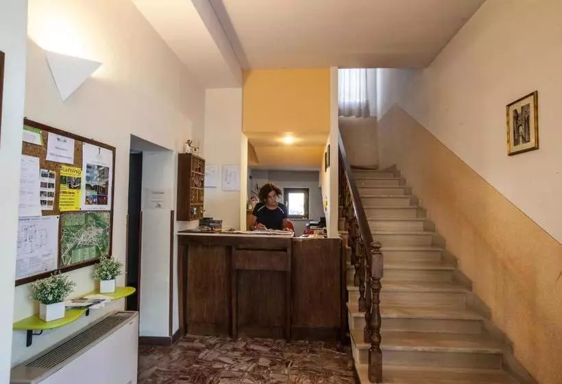 Hotelli Albergo Vecchio Forno