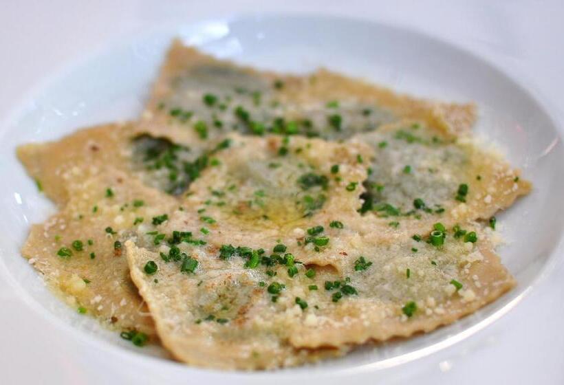 هتل Bad St Isidor