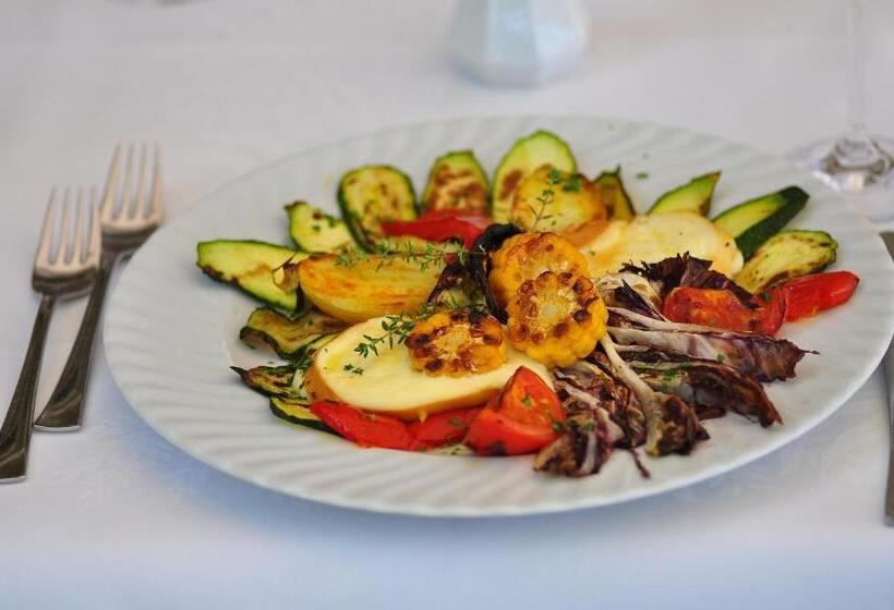 هتل Bad St Isidor