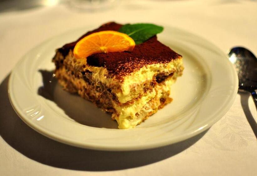 هتل Bad St Isidor