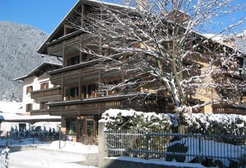 בית מלון כפרי Binelli