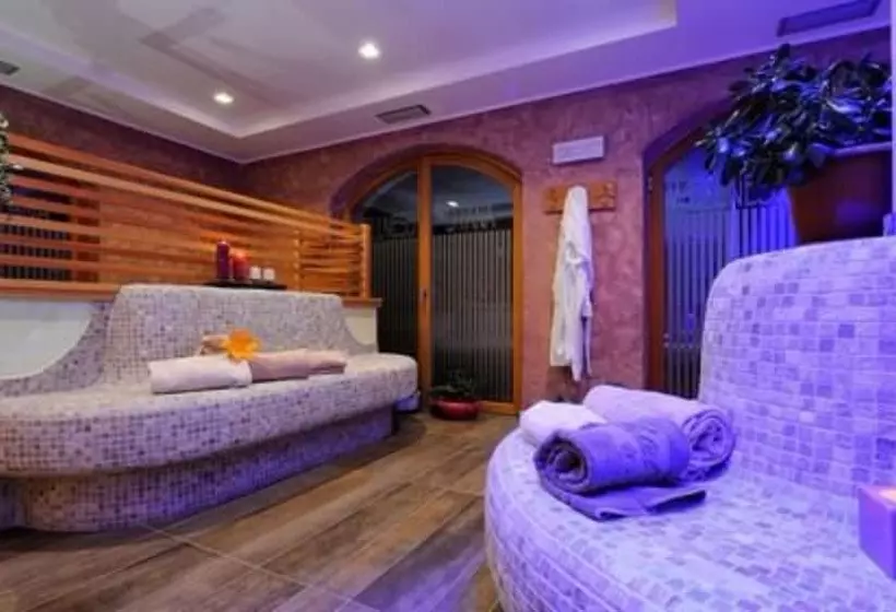 Boutique Hotel Diana