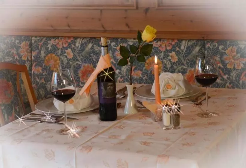 Hotelli Pension Felseneck