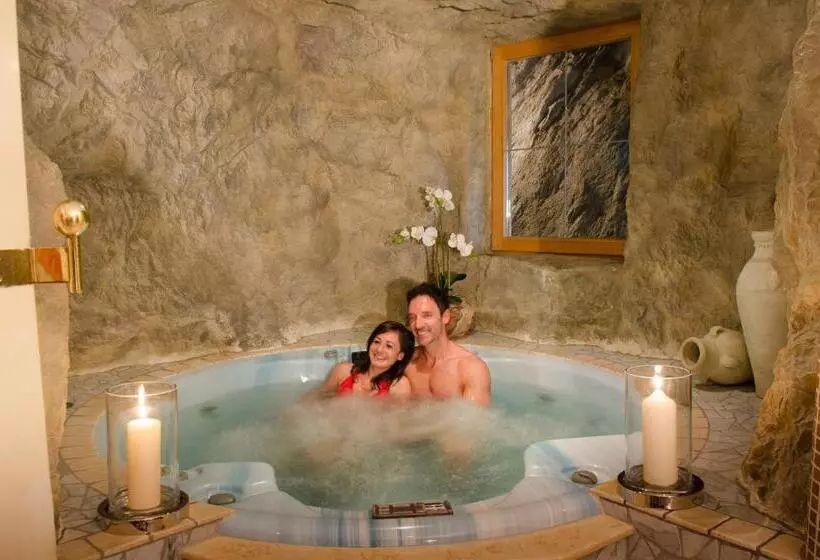 Hotelli Pension Felseneck