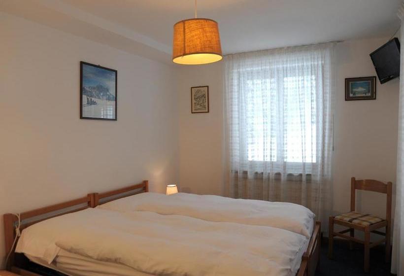 酒店 Pensione Dolomiti