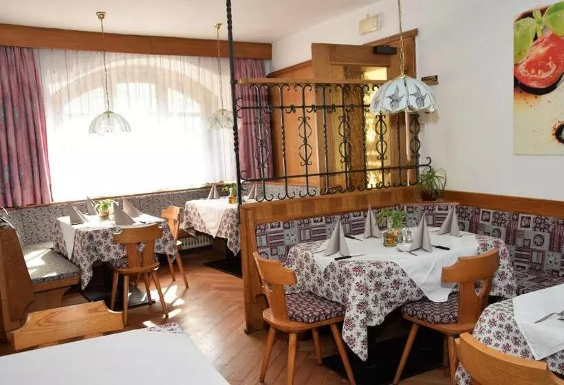 Hotelli Gasthof Sterzingerhof