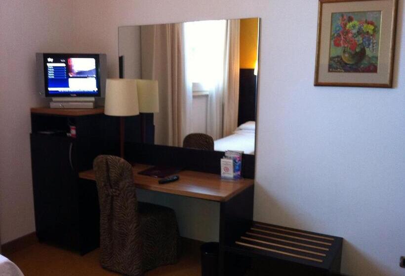 בית מלון כפרי Villa Alessandra