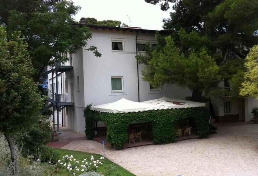 בית מלון כפרי Villa Alessandra