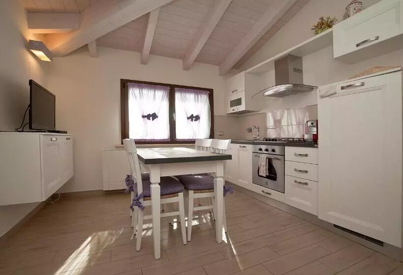 اقامتگاه Appartamenti Villa Ancora