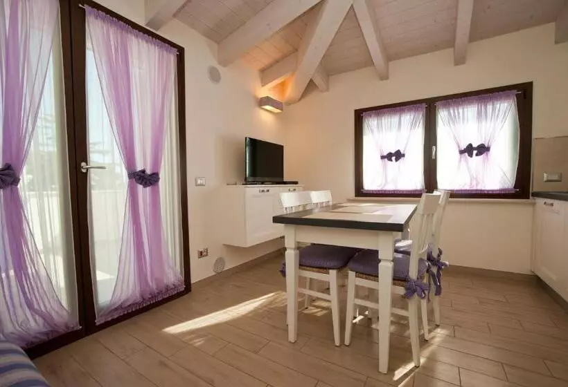 اقامتگاه Appartamenti Villa Ancora