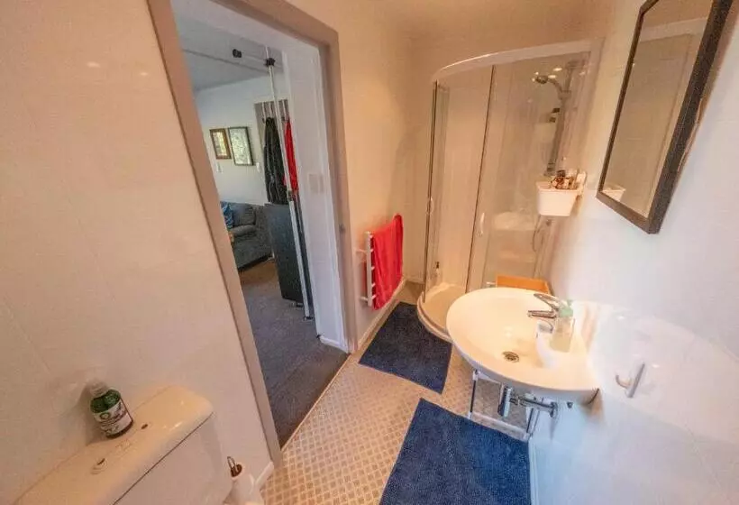 Aamiaismajoitus (B&B) Brophys Beach Studio