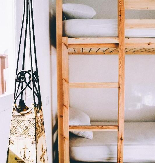 Bed and Breakfast Aourir Waves Surf House