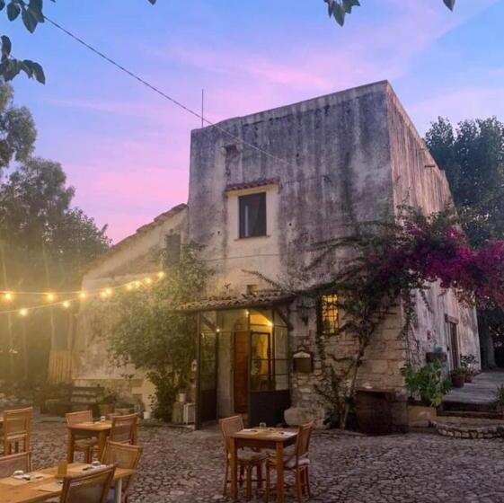 בית מלון כפרי Agriturismo Masseria Pozzo